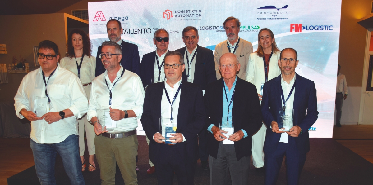 Un total de 11 profesionales fueron reconocidos por su contribución a la historia de ACE. Foto M.J.