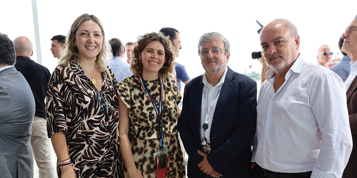 Presentación Grúas STS APM Terminals Valencia