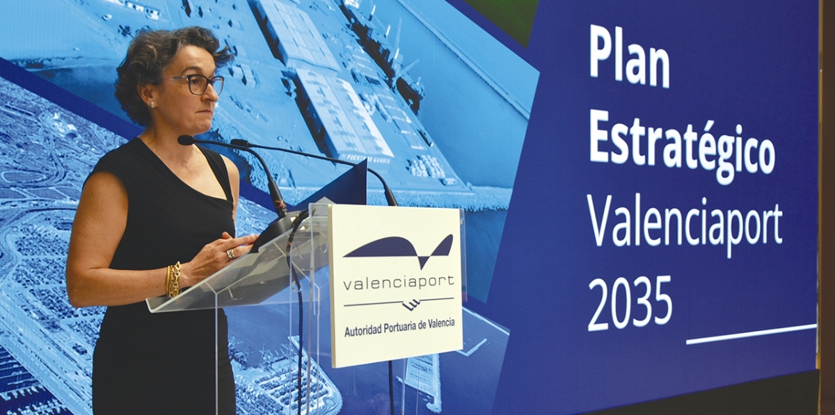 Mar Chao, presidenta de la Autoridad Portuaria de Valencia, en la presentación del Plan Estratégico 2035. Foto J.C.P.
