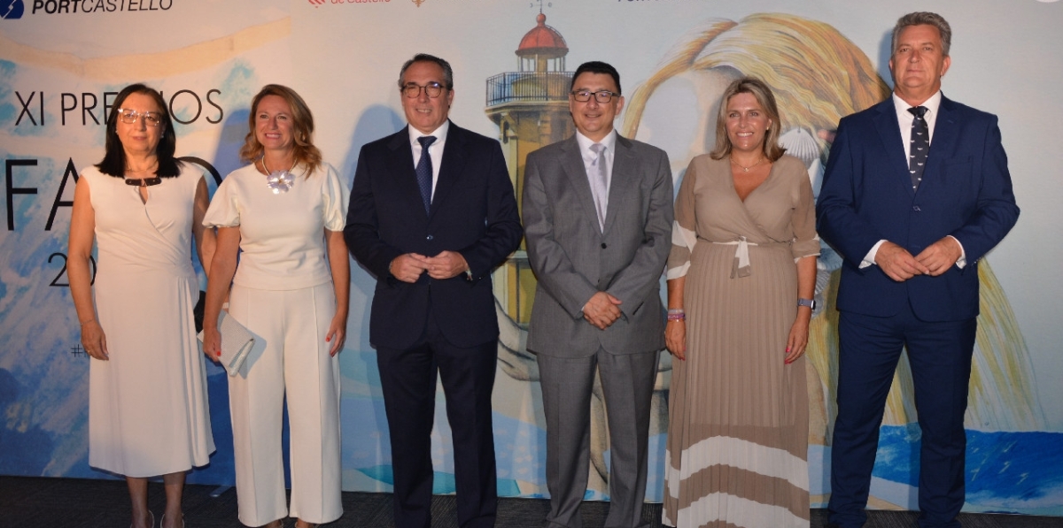 Llanos Massó, presidenta de las Cortes Valencianas; Begoña Carrasco, alcaldesa de Castellón; Rubén Ibáñez, presidente de la Autoridad Portuaria de Castellón; Manuel J. García, director de la Autoridad Portuaria de Castellón; Marta Barrachina, presidenta de la Diputación de Castellón y Vicente Martínez Mus, vicepresidente tercero y Conseller de Medio Ambiente, Infraestructuras, Territorio y de la Recuperación de la Generalitat Valenciana. Foto J.C.P.