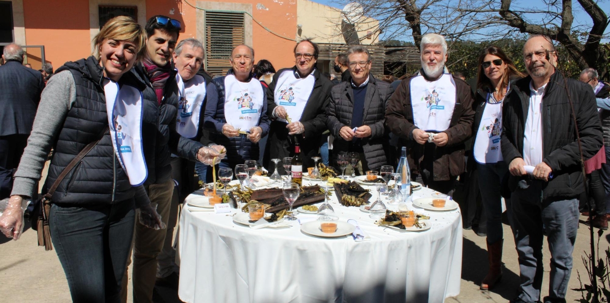 La calçotada, punto de reunión del sector.