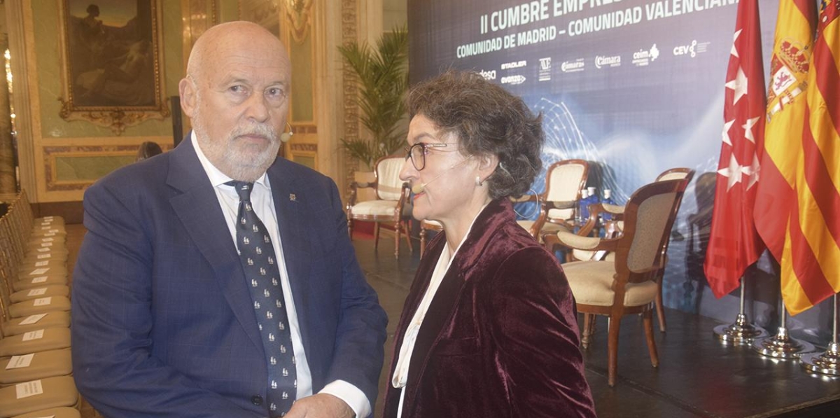 Mar Chao, presidenta de la APV, junto a Francisco Lorente, director general de MSC. Foto M.J.
