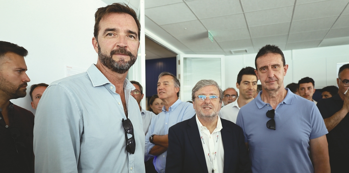 Presentación Grúas STS APM Terminals Valencia