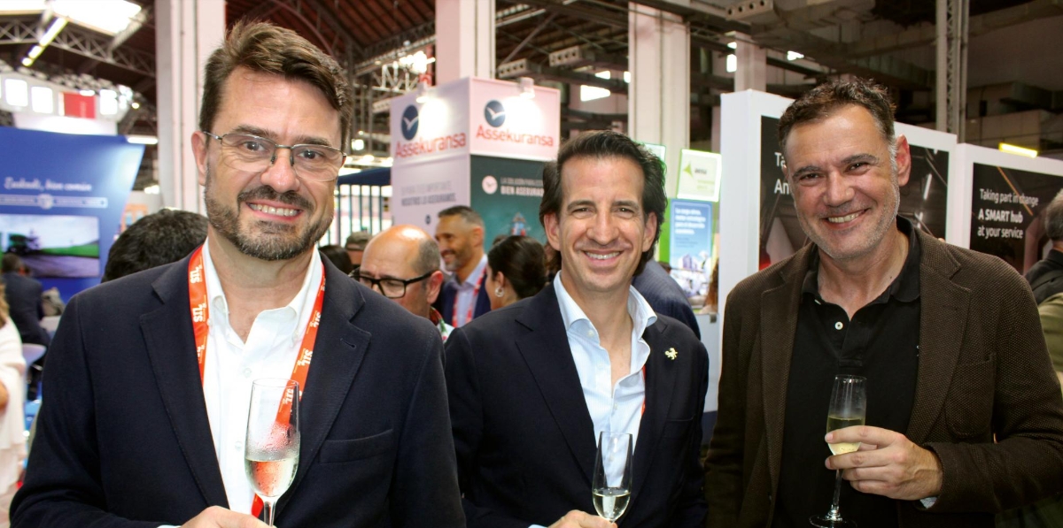Miguel Sánchez, director general, Jose Miguel Masiques, CEO y Marc Tausta, director BIT de Empresas Masiques. Foto: J.P.