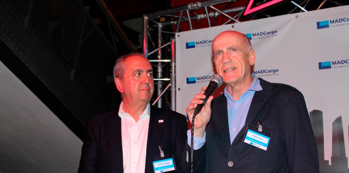 Gabino Diego (Foro de Logística), junto a Javier Arán (Foro MADCargo).