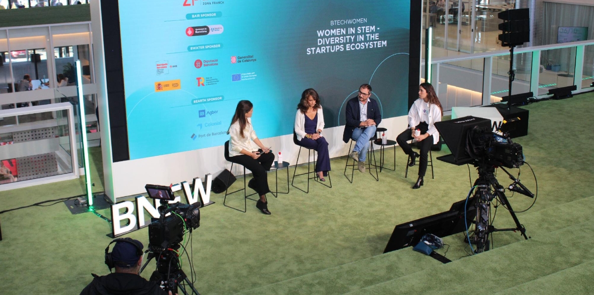 Jornada sobre la presencia de mujeres en la industria digital. Foto A.T.