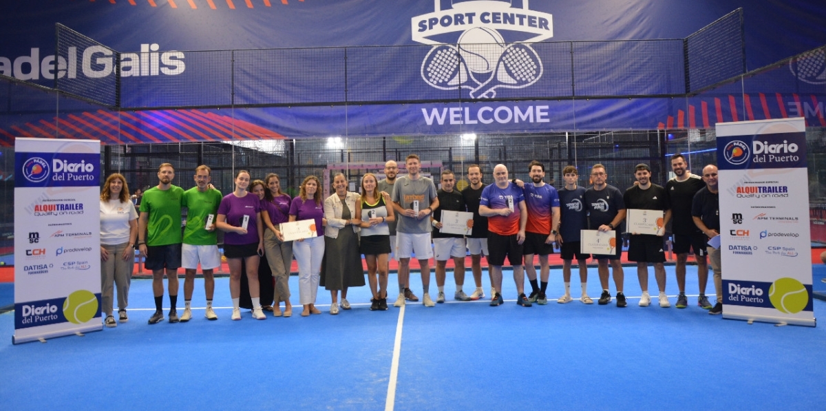 Premiados en el 6º Torneo de Pádel Diario del Puerto en Valencia. Foto J.C.P.