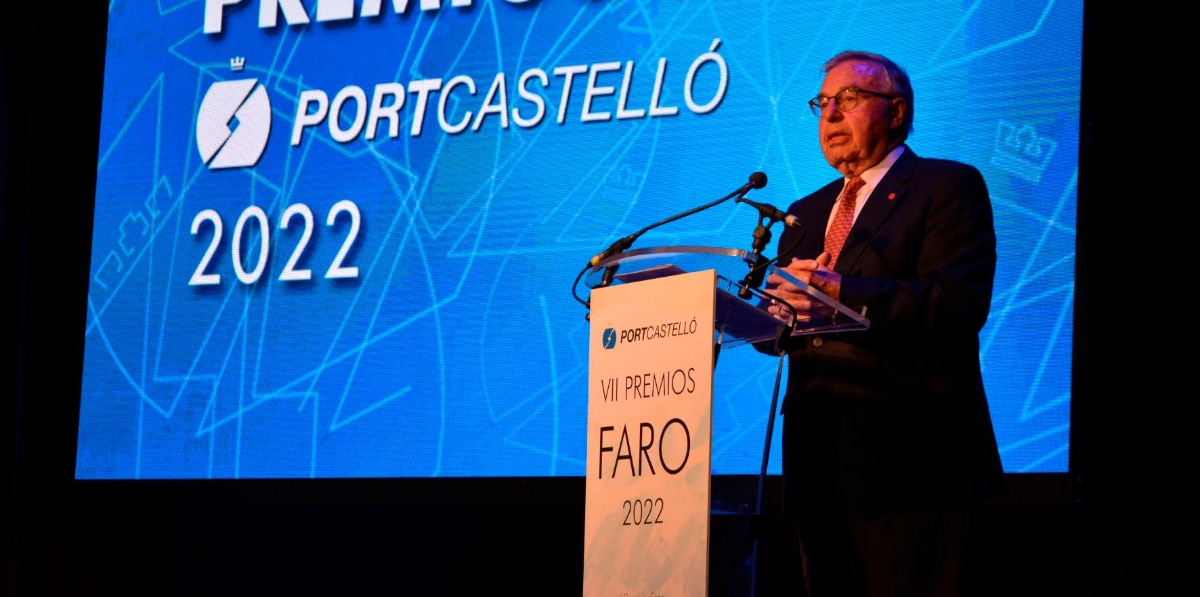 Juan Manuel Aragonés, director de Cáritas Diocesana de Segorbe Castellón, que recibió el Faro Compromiso Social.