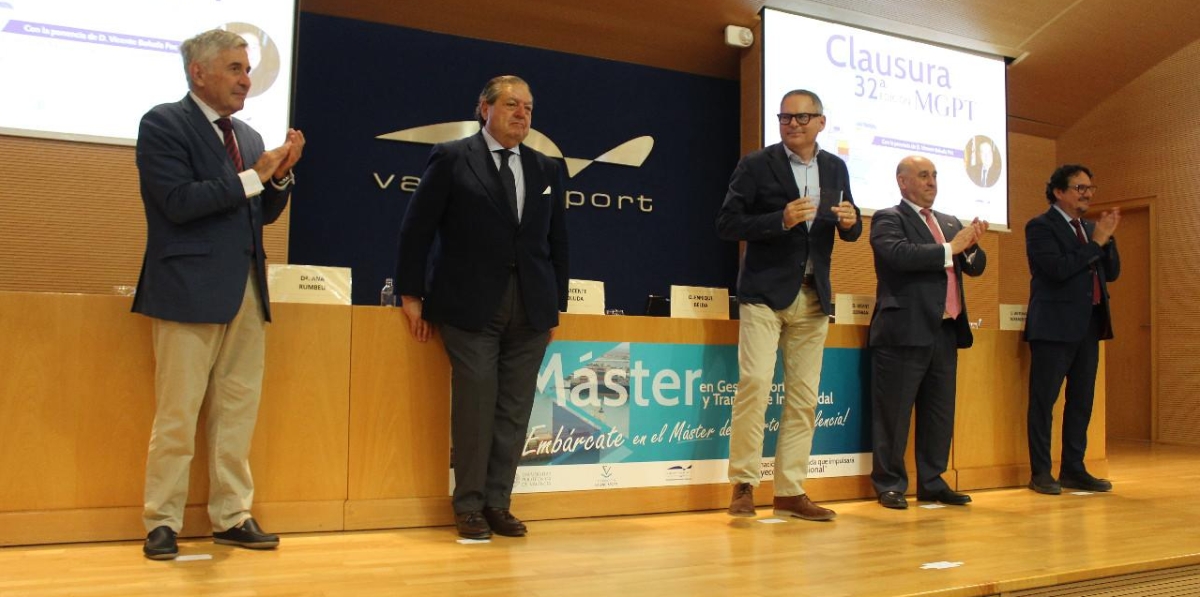 Reconocimiento a Manuport Logistics España, recogido por su Managing Director Vicente Ferrer.