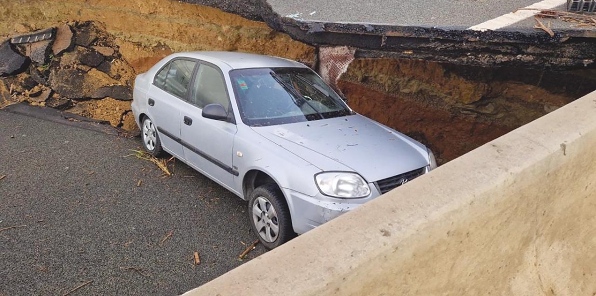 Graves daños en la Autovía A-7 zona Quart de Poblet (by pass zona sur).