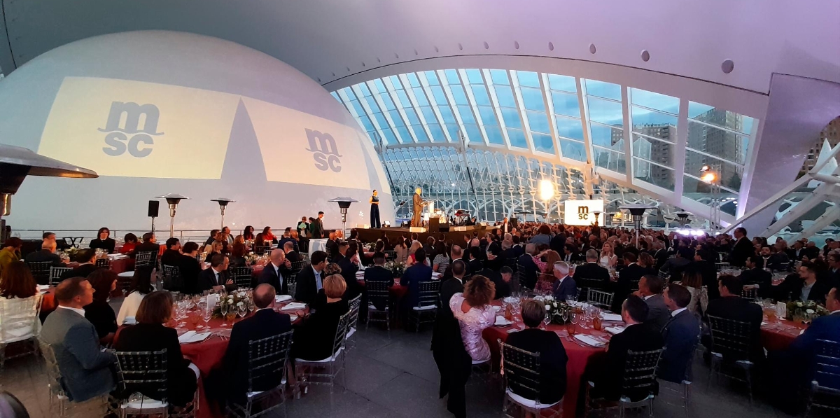 L’Hemisfèric de la Ciutat de Les Arts i les Ciències de Valencia acogió la celebración del 40 Aniversario de MSC España, que congregó a cientos de profesionales del sector logístico de todo el mundo. Foto: Raúl Tárrega.