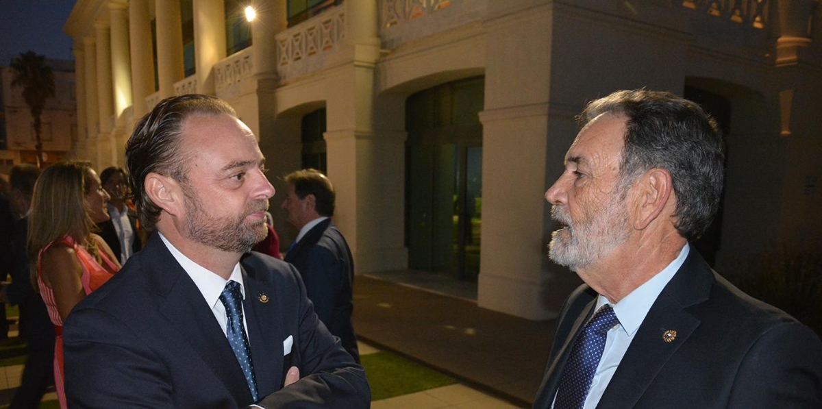 Alfredo Soler, presidente de Propeller Valencia; y Emilio Guardiola, presidente del COACAV. Foto: Raúl Tárrega.