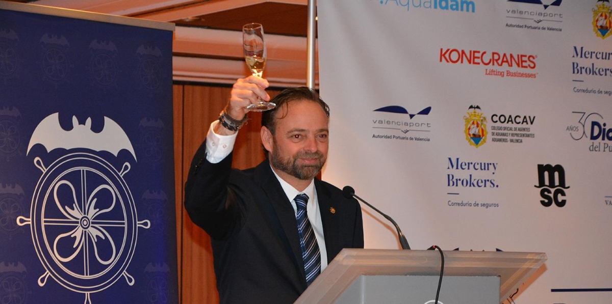 Alfredo Soler, presidente de Propeller Valencia, durante un momento del brindis por las fiestas navideñas. Foto: Raúl Tárrega.