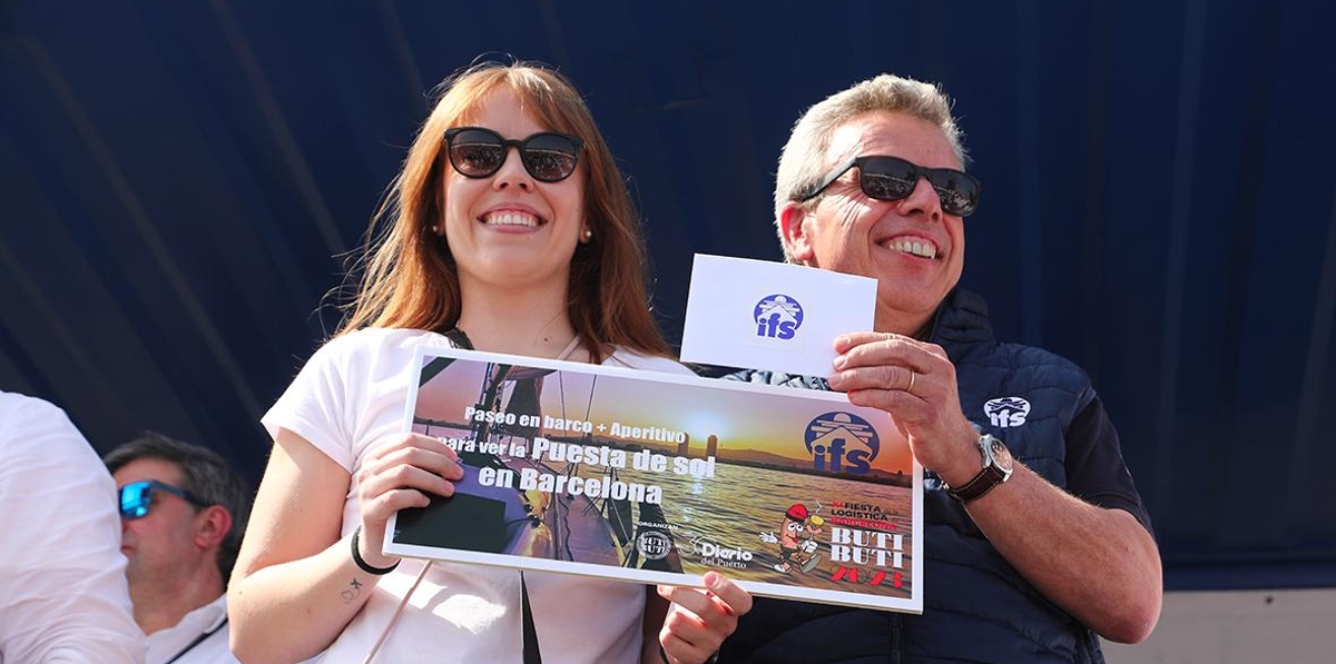 Diana Gómez, de CMA-CGM, ganó el premio de un paseo en barco + aperitivo para ver la puesta de sol en Barcelona, gentileza de IFS. Foto: JJM.