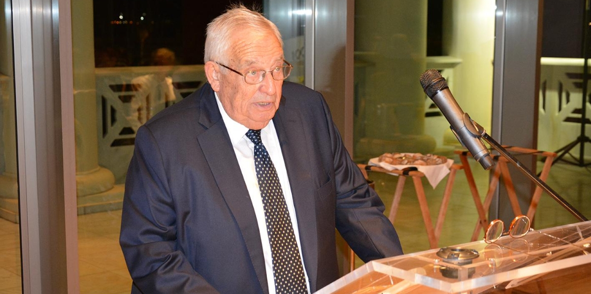 Vicente Garay Lillo, el socio más veterano del COACAV con más años de actividad profesional, recordó la evolución que ha sufrido la profesión en las últimas décadas. Foto: Raúl Tárrega.