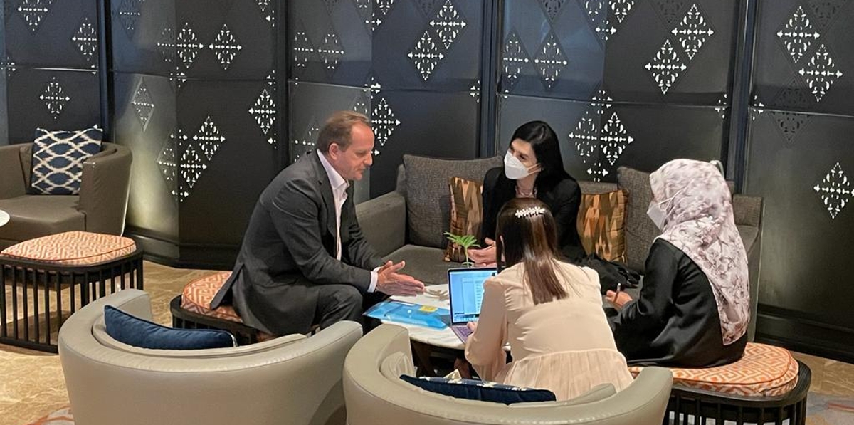 Michael Corell en una de sus reuniones bilaterales.