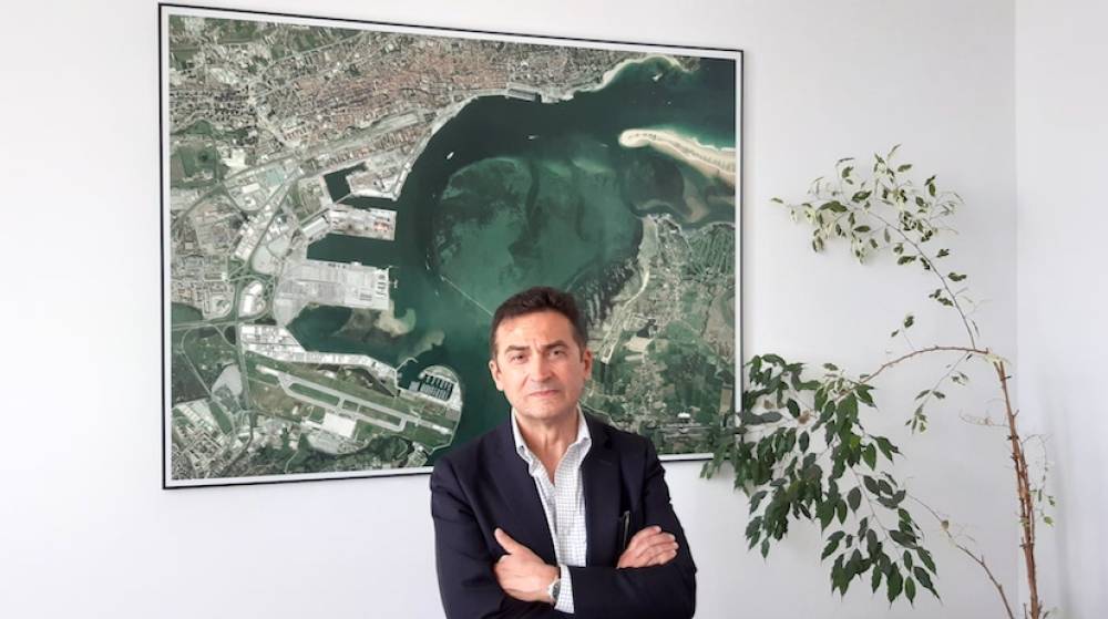 Santiago D&iacute;az es ya oficialmente el nuevo director del Puerto de Santander