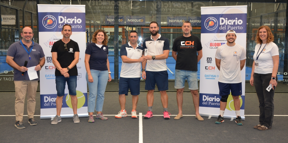 Segundos nivel avanzado: Fernando Vitoria (Grupo Diario), Antonio Vitoria (MSC Terminal Valencia), Begoña Llopis (APM Terminals), Rafael Mas y Alejandro Ramos (Grupo Raminatrans), César Chavarría (Transportes Chavarría), Alexandre Navarro (Prodevelop) y Loli Dolz (Grupo Diario). Foto J.C.P.