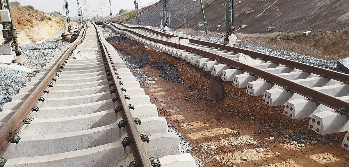 Daños en la línea ferroviaria de alta velocidad entre Valencia y Madrid.