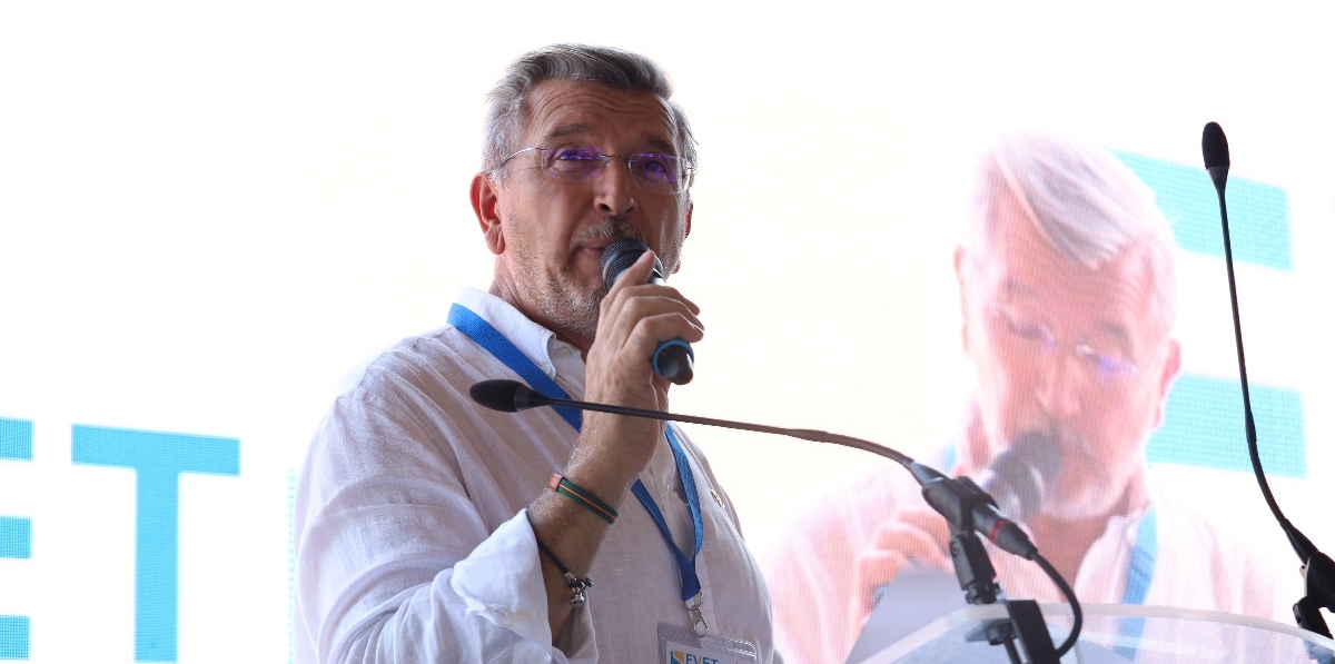 Carlos Prades, durante su intervención. Foto R. T.