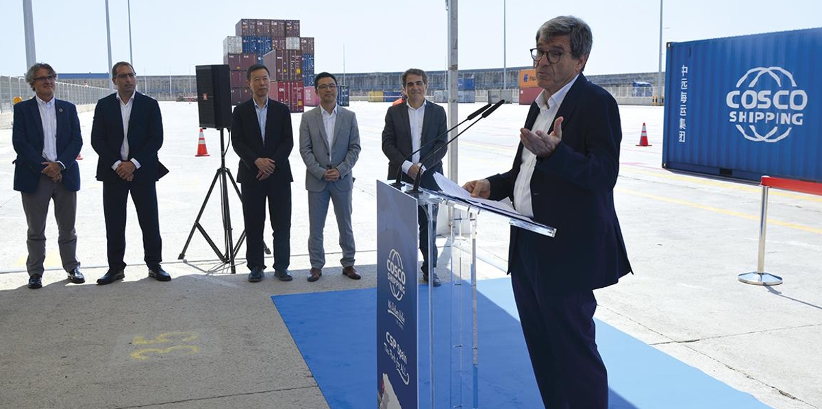 Aurelio Martínez, presidente de Valenciaport, durante su intervención. Foto. Raúl Tárrega.