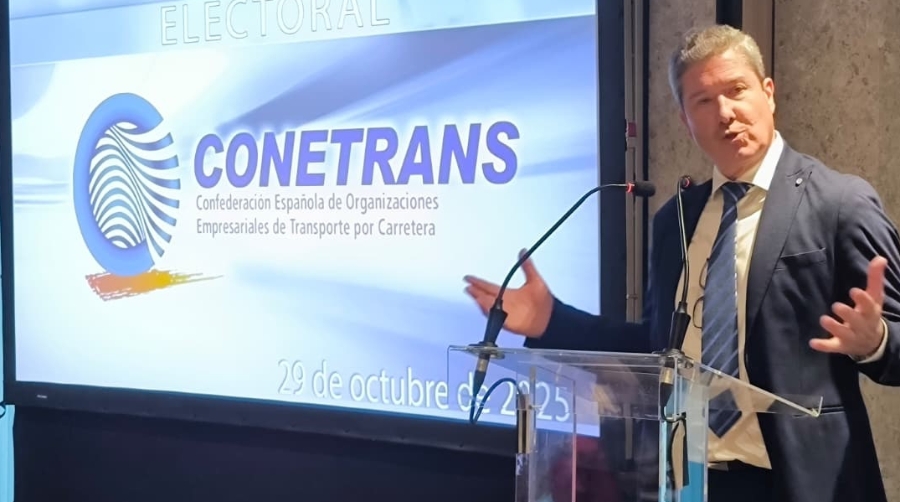 Javier Arnedo durante la Asamblea General de Conetrans.