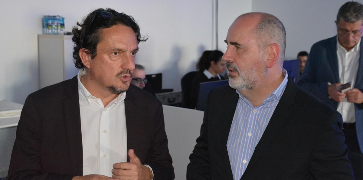 Antonio Torregrosa, director de la Fundación Valenciaport; y Juan Manuel Díez, jefe de Planificación Estratégica e Innovación de la Autoridad Portuaria de Valencia. Foto: Raúl Tárrega.