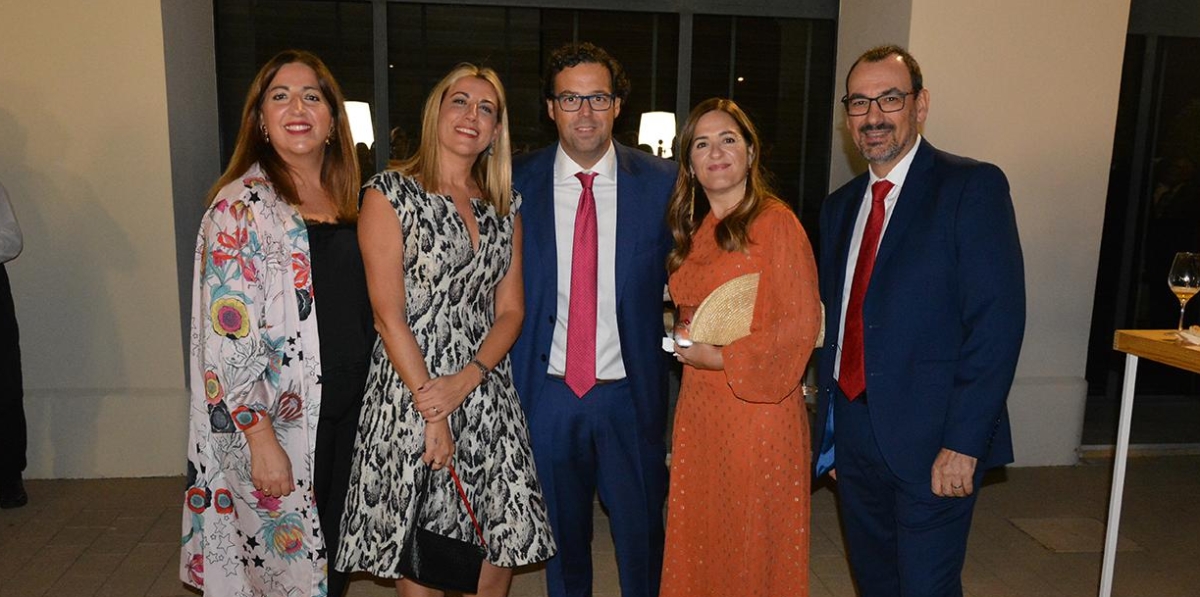 Rocío Sánchez-Madrid, Lorena Ballester, Carlos Tapia, Gema Peñalver y Vicente Canet. Foto: Raúl Tárrega.