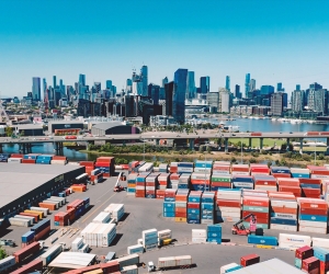 El Puerto de Melbourne, el principal de Australia para la mercancía general, movió el pasado ejercicio un total de 3,39 millones de TEUs, que supone el mayor volumen de su historia.