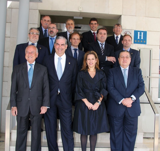 S&aacute;nchez de Le&oacute;n anuncia la unificaci&oacute;n de los tr&aacute;mites en los servicios de inspecci&oacute;n del Puerto