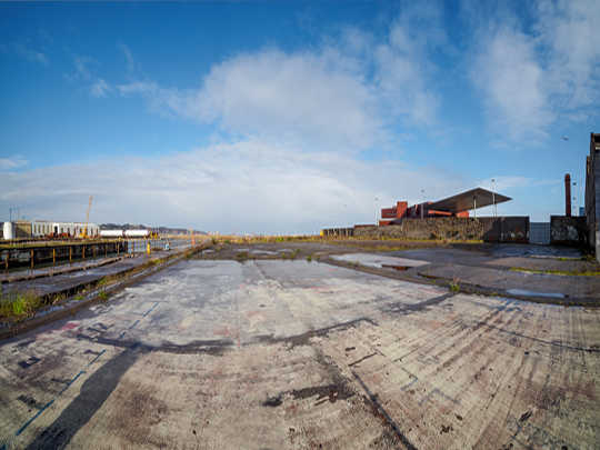 La AP de Gij&oacute;n aprueba una convocatoria de subasta de la parcela de la antigua concesi&oacute;n de Naval Gij&oacute;n