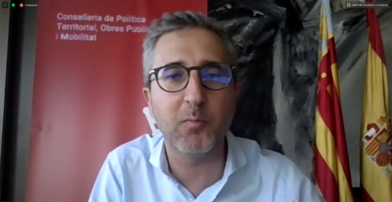 &ldquo;No somos una multinacional depredadora, no tenemos intereses privados y no repartimos dividendos&rdquo;