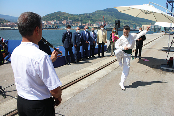 Ibaizabal pone a disposici&oacute;n del Puerto de Bilbao el primer remolcador dual en Espa&ntilde;a