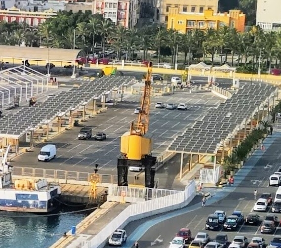 El Puerto de Almer&iacute;a reforzar&aacute; la estructura de la gr&uacute;a amarilla del Muelle de Levante