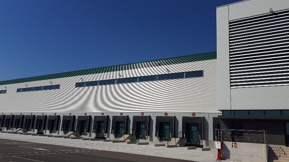 Detalle del nuevo almac&eacute;n de Valencia.