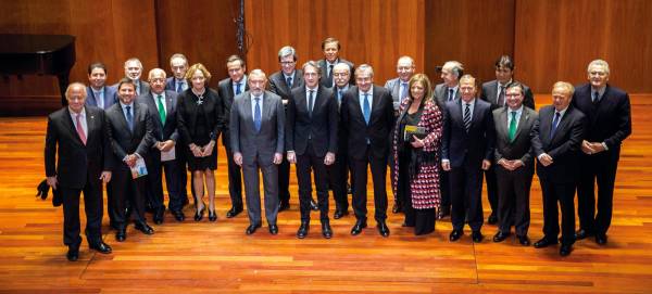 $!José Llorca (en el centro de la imagen, el día de la celebración en 2017) del 25 Aniversario del sistema portuario), ha sido el presidente de OPPE con más tiempo en el cargo, en dos periodos diferentes.