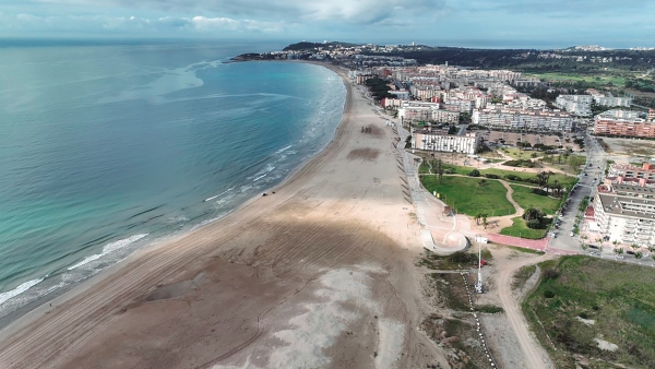 $!El proyecto también pretende mayor protección de la playa de La Pineda e incorporará un uso social del Contradique.