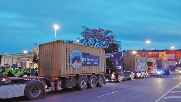 $!El colectivo de la estiba de todos los puertos españoles envió ayuda a Valencia que fue canalizada a través de Coordinadora Solidaria Valencia y la Fundación SOMT.