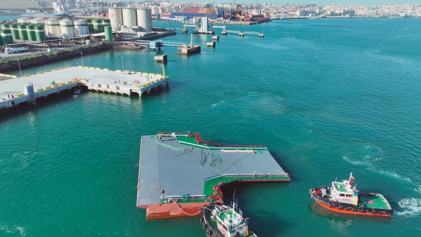 $!Llegada de la rampa del Muelle de Raos 9 al Puerto de Santander.