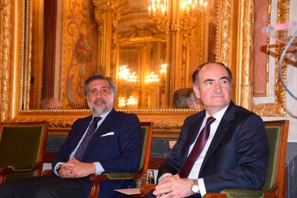 $!Ángel Asensio, presidente de la Cámara de Comercio de Madrid; y Gerardo Landaluce, presidente de la Autoridad Portuaria Bahía de Algeciras. Foto M.C.