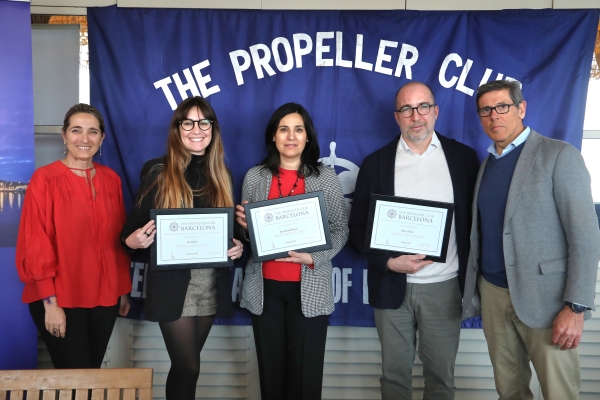 $!Propeller Barcelona ha presentado 3 nuevos socios. En la foto, de izquierda a derecha, Núria Burguera, vicepresidenta de Propeller Barcelona; Eva Payet, de Sea &amp; Law; Eva García Bosch, de Del Corona; Marc Porta, de Kerry Logistics y Gonzalo Sanchís, presidente de la entidad. Foto C.C.