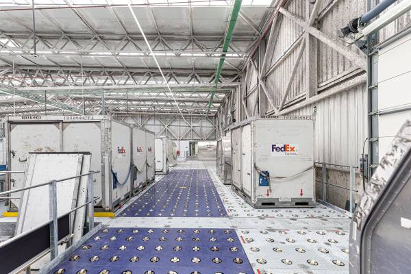 $!FedEx inaugura un nuevo hub en Barajas “más sostenible y operativo”