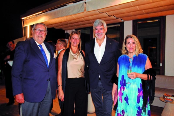 $!Javier Vidal (AEEPB); Blanca Guitart (FETEIA-OLTRA); Paco Prado (Grupo Diario); Núria Burguera (Port de Barcelona).