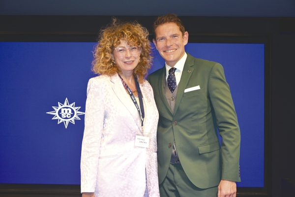 $!Francesca Antonelli, Head Cruises &amp; Marketing de la Autoridad Portuaria de Valencia, junto a Fernando Pacheco, director general de MSC Cruceros y Explora Journeys en España. Foto J.C.P.