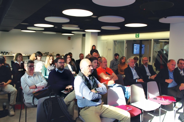 $!Los socios de BCL se reunieron ayer en la sede de la Cámara de Comercio de Barcelona para celebrar el tradicional desayuno anual con el que empiezan el año analizando los datos del tráfico aéreo de Barcelona. Foto J.P.M.