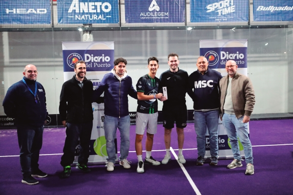 $!Ganadores nivel intermedio: Fernando Vitoria (Grupo Diario), Juanjo Collado (ADELTE), Roger Barreto (MSC), Jorge Ulric (Mainfreight), Joan Cots (Mainfreight), Rogelio Barreto (MSC), Juan Carlos Sarmentero (Grupo Diario). Foto J.M.