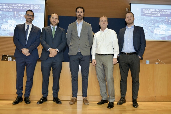 $!José Andrés Giménez, director de Logística Portuaria de la Fundación Valenciaport; Fernando Martí-Belda, projects manager at NextPort; Gabriel Ferrús, CEO de SEAPort Solutions; Norbert Klettner, vicepresidente de TIC4.0 (Terminal Industry Committee); y Guido de Beer, digital business consultant at Digital Container Shipping Association (DCSA). Foto R. T.