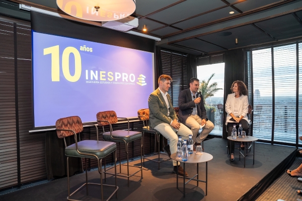 $!La primera mesa estuvo protagonizada por los socios fundadores, Luis Herrero y Javier Maraña.