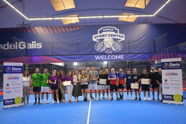 $!Los premiados en el 6º Torneo de Pádel Diario del Puerto en Valencia. Foto J.C.P.