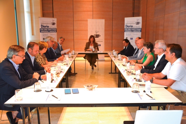 $!Un momento del Desayuno Informativo “Foro sobre Competitividad Empresarial e Innovación”. Foto J. C. P.